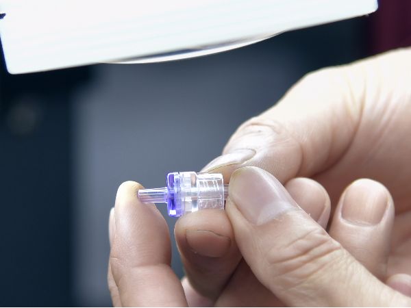 广州荔湾区企业生产加速！齐康超声波多行业适配显优势